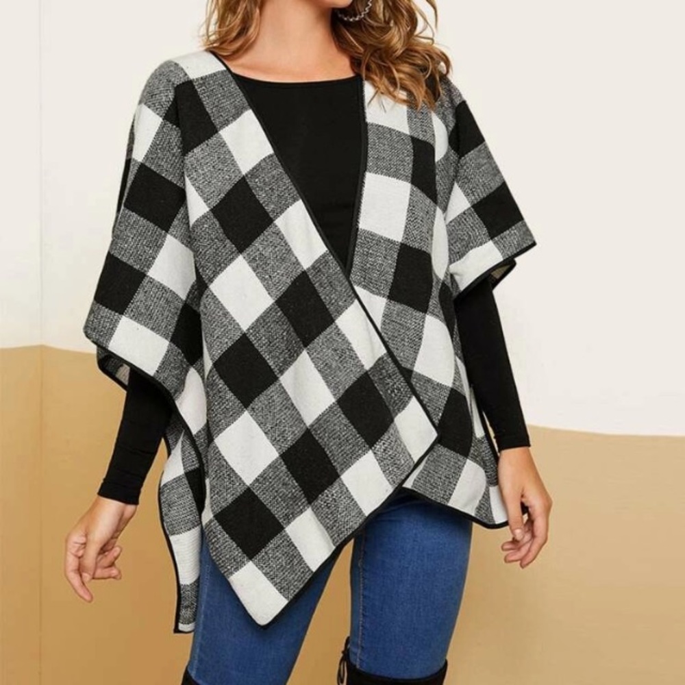 HP💕Last One ‼️SALE‼️New gingham cape  coat 🍁 - Picture 2 of 8